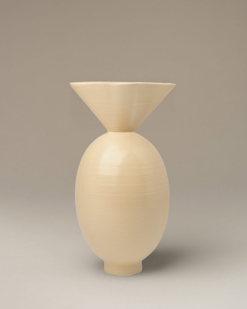 Sand Von vase